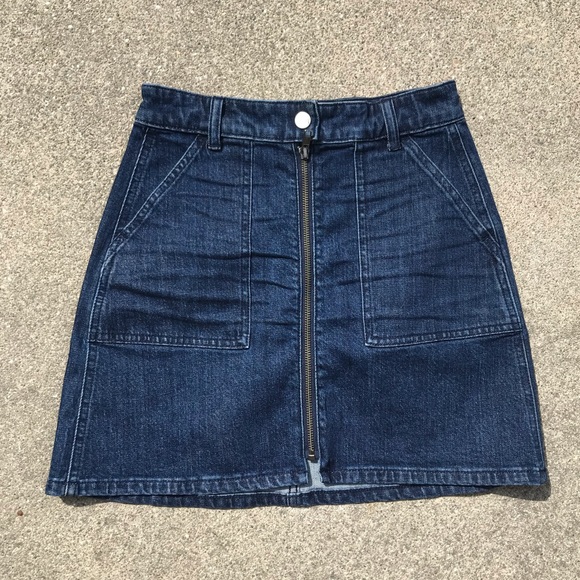 Madewell Denim Utility Mini Skirt - Picture 3 of 9